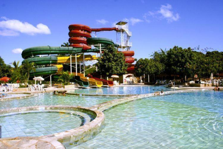 Piazza Diroma Acqua Caldas Novas Exterior foto